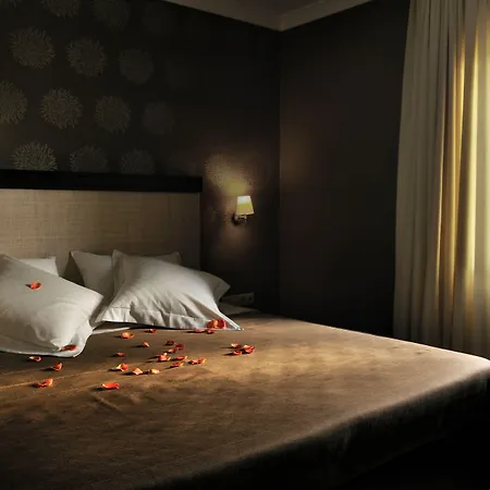 מלון Sandima 37 5*